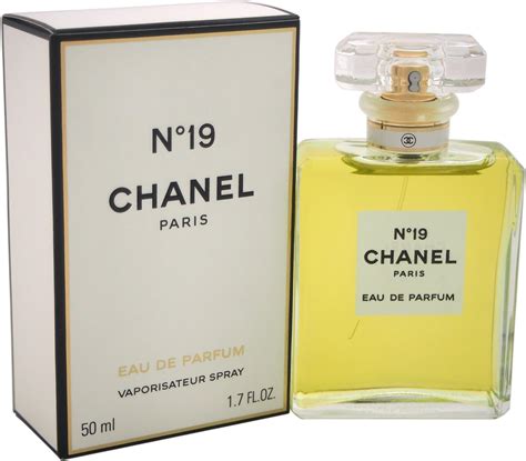 chanel 19 eau spray reviews|chanel eau de parfum.